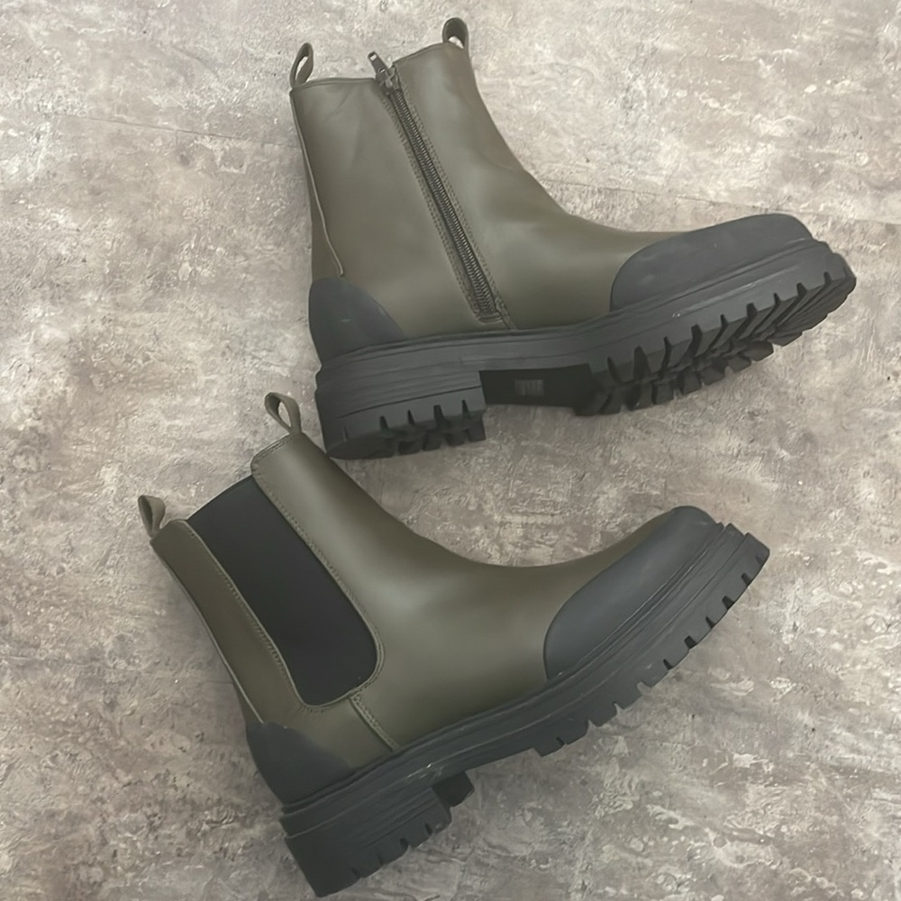 American Eagle Outfitters Boots